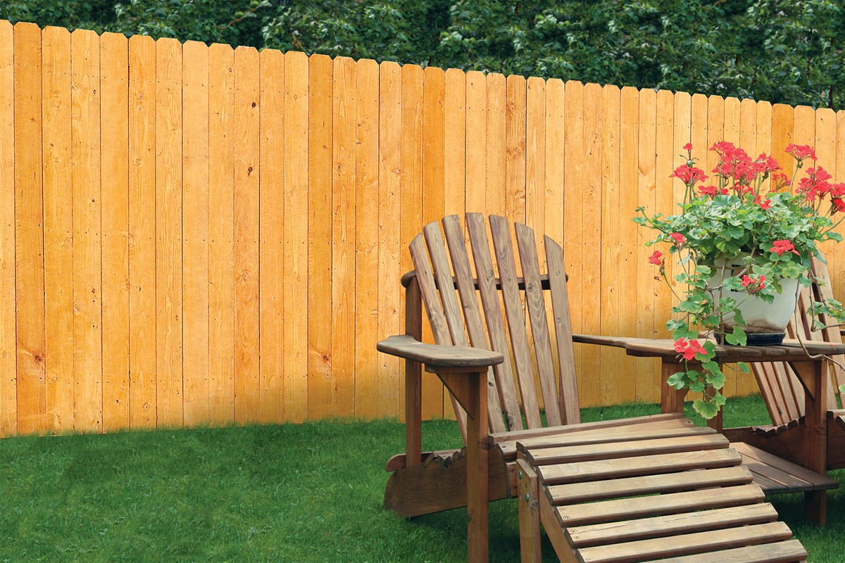 Wood Fencing In Heathrow