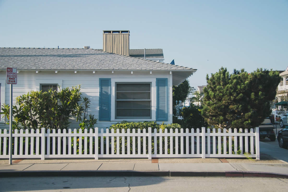 Tips for Ensuring Proper Fence Etiquette