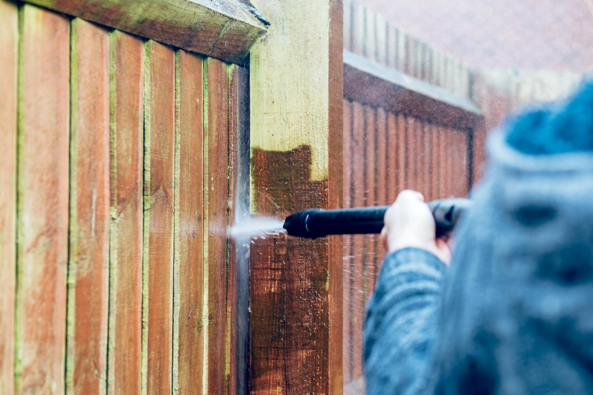 Understanding Fence Cleaning