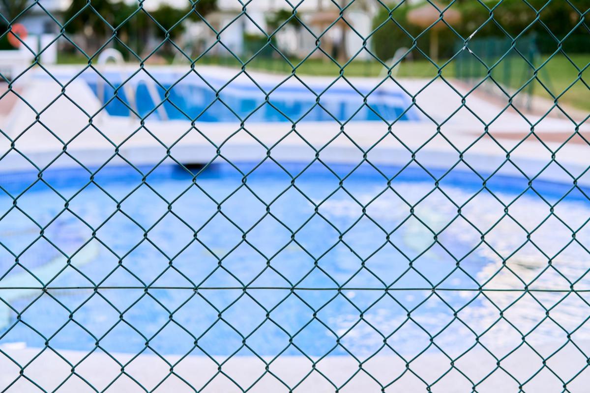 The Importance of Installing a Pool Fence
