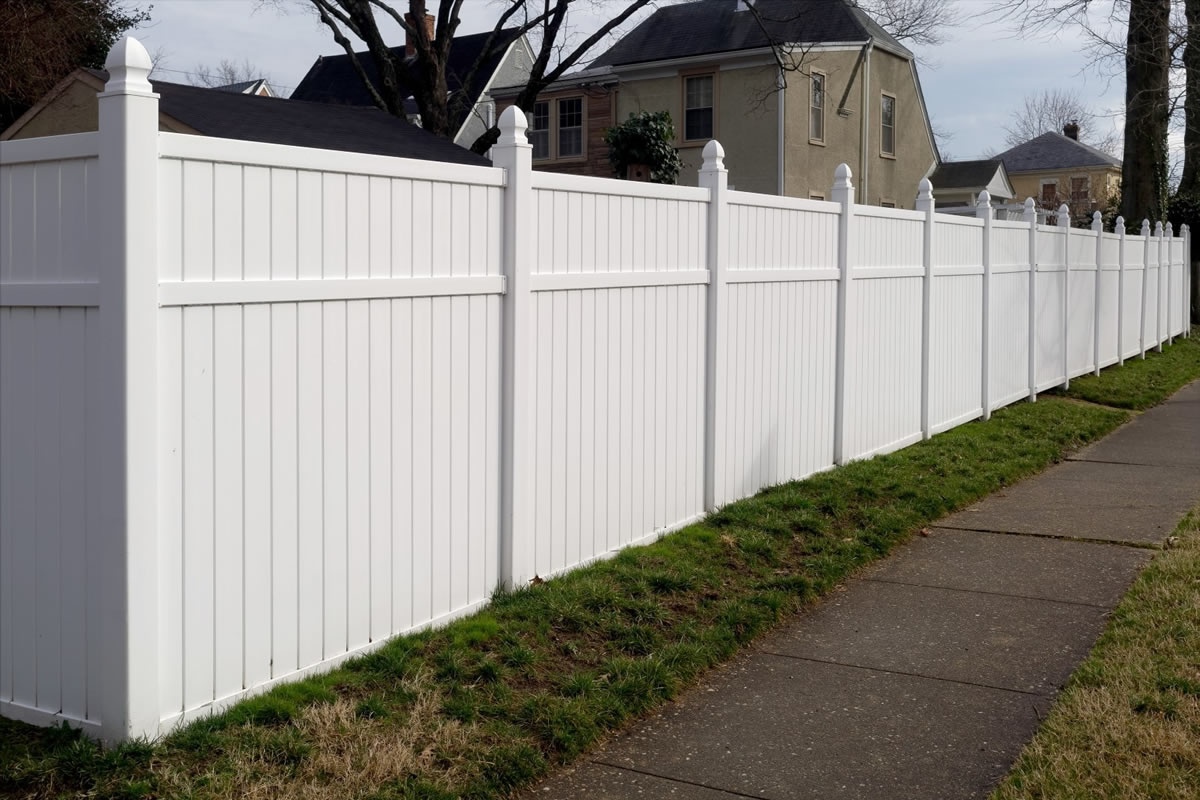 4 Styles of Fencing Available for Your Home