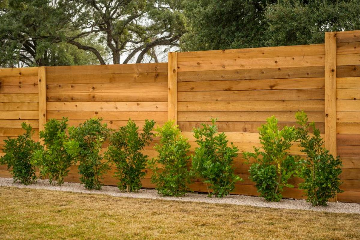 Reasons to Choose Wood Fencing