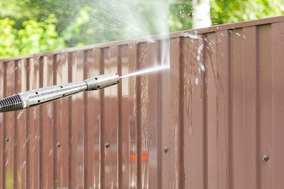 The Ultimate Fence Cleaning Tips and Hacks