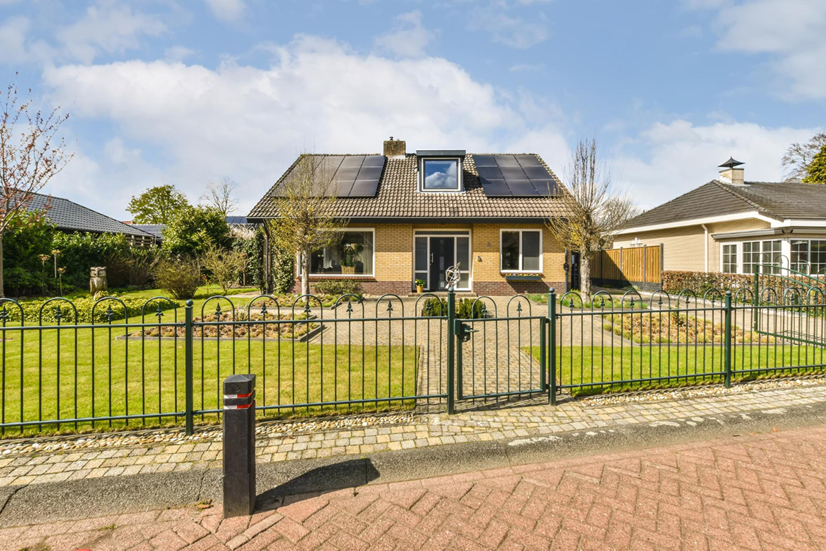 Say Goodbye to High Maintenance Fences with These Easy to Maintain Options