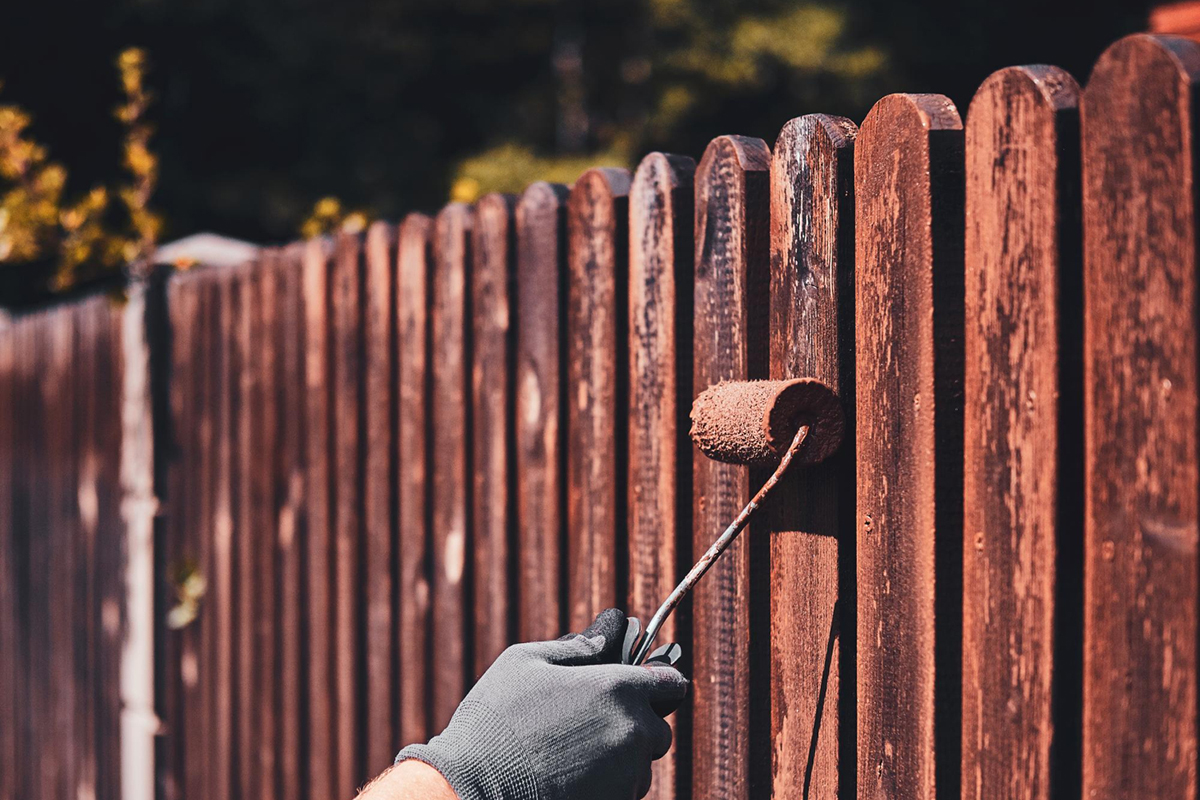 The Ultimate Guide to Staining Your Wood Fence