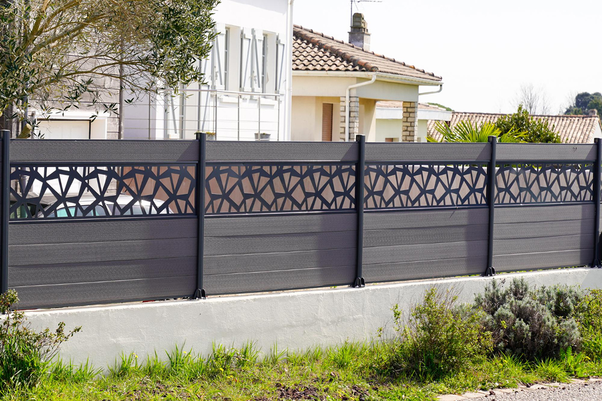 Tips in Choosing the Best Fence to Pair with Your Home