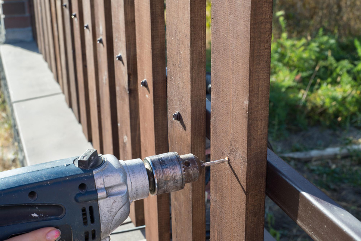 How To Repair a Wood Fence