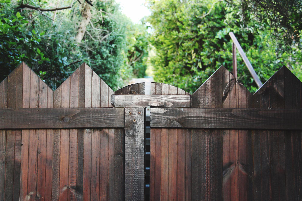 The Ultimate Guide to Crafting a Sturdy Wood Fence Gate