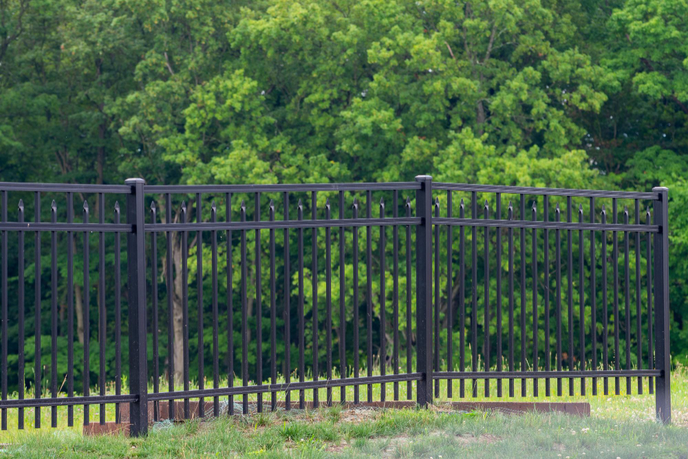 The Ultimate Guide to Cleaning and Maintaining Your Fence