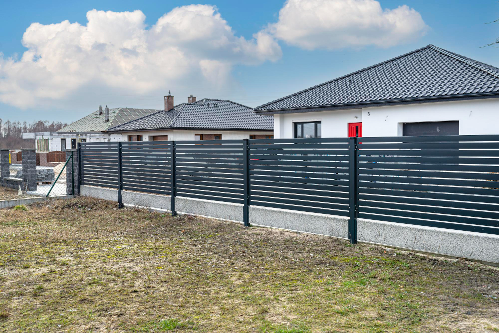Choosing the Perfect Fence for Your Property: Insights from Top Contractors