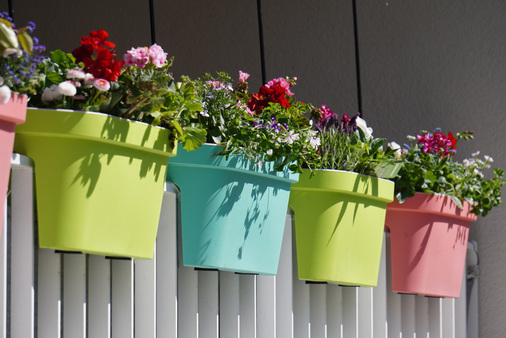 Tips For Accessorizing Your Fence