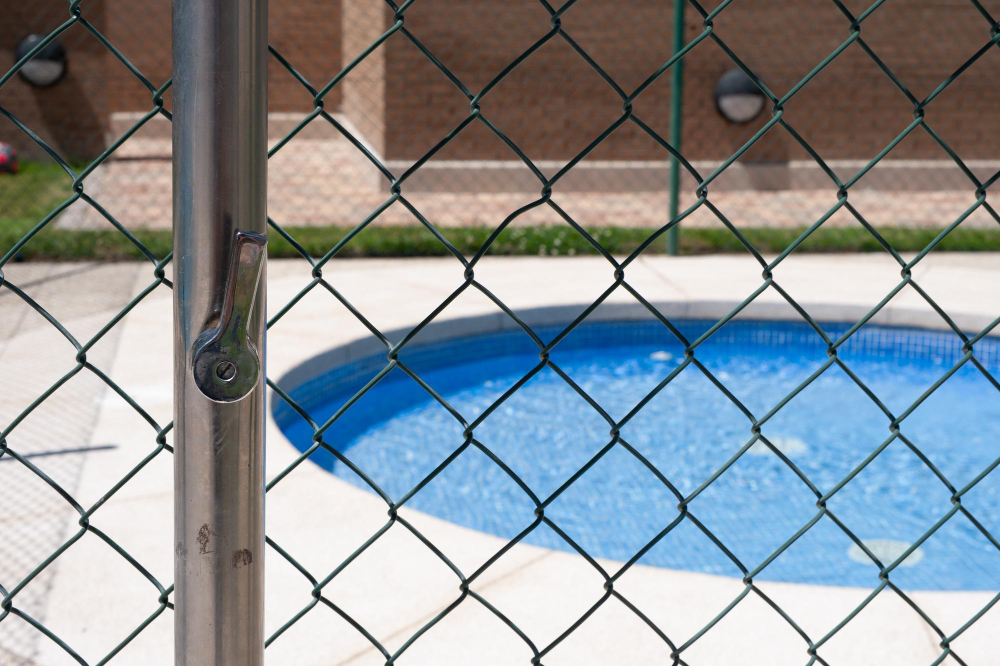 Why Do You Need a Fence Around Your Pool?