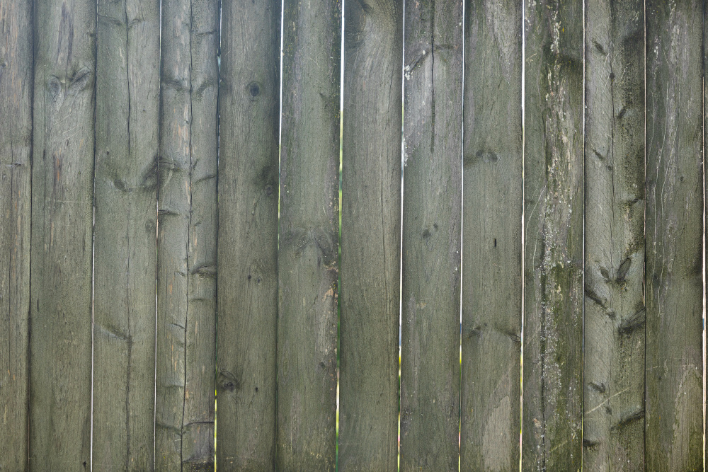 Signs Your Wooden Fence Needs Repair