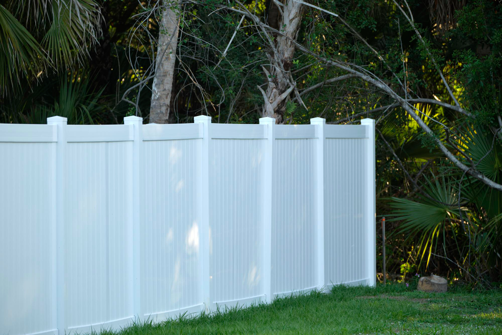 Vinyl Fencing FAQs: Your Complete Guide