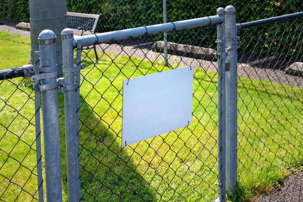 Why Fence Posts Fail in Florida and How to Prevent It