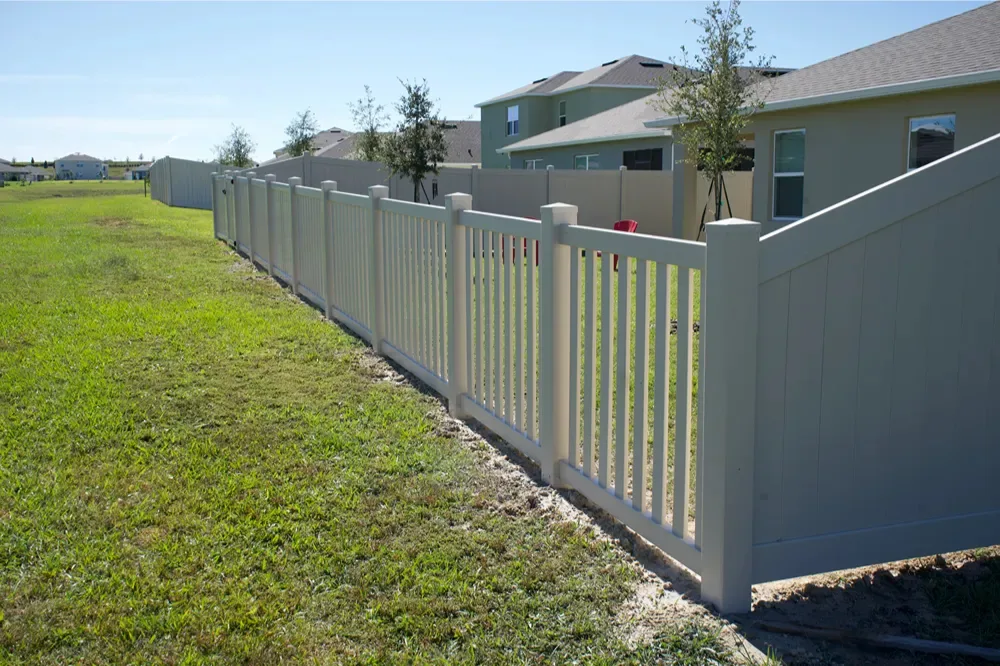 Florida Fence Permit and HOA Approval Guide