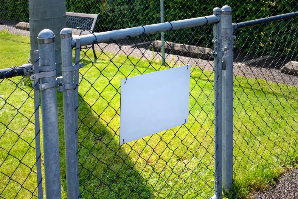 Why Fence Posts Fail in Florida and How to Prevent It