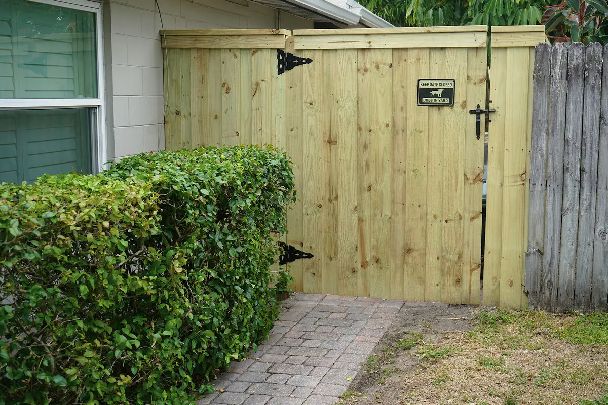 Why a Fence Quote Isn't Just Price Per Foot in Sanford